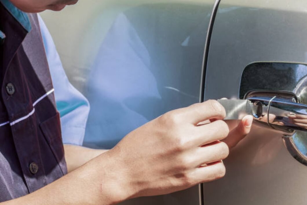 Car Locksmith Solutions for Keyless and Proximity Fobs